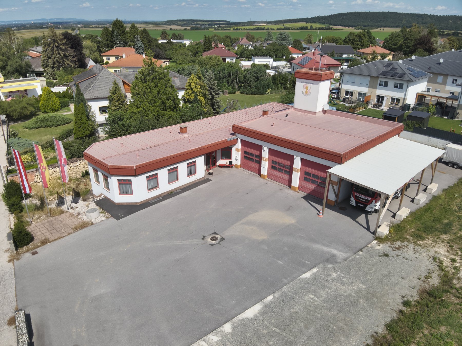 Luftaufnahme des Feuerwehrhauses der Freiwilligen Feuerwehr Hornstein